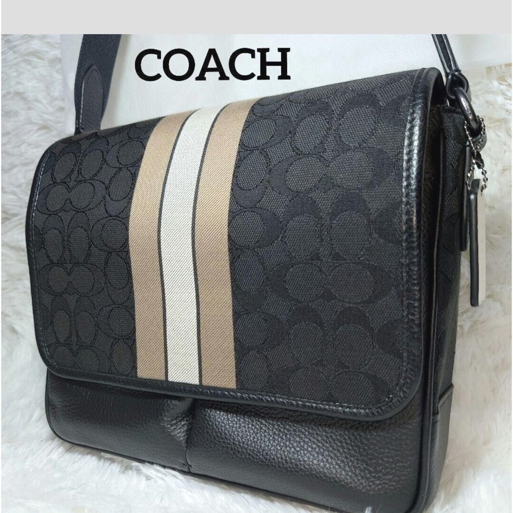 Coach Thompson C5387 Unisex Map Bag Excellent Used Condition